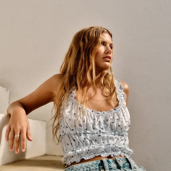 Zara White and Blue Ruffled Top - Picture 1 of 8